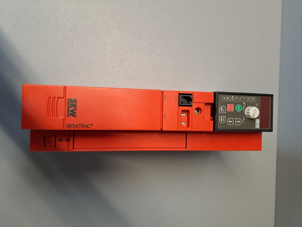 SEW EURODRIVE  MC07B00225A3400