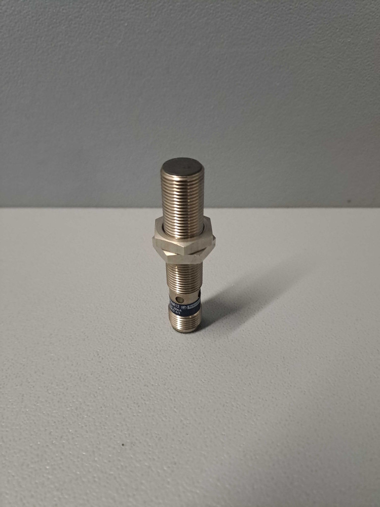 TÉLÉMÉCANIQUE  XS612B1PAM12