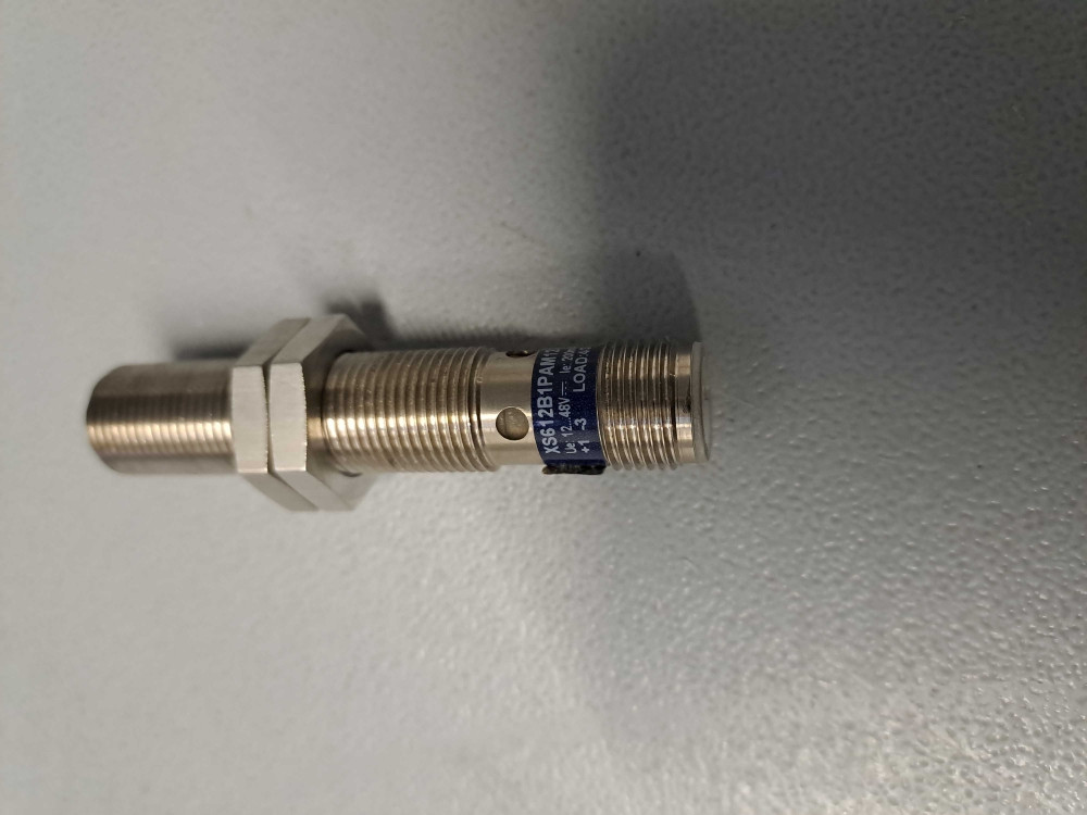 TÉLÉMÉCANIQUE  XS612B1PAM12