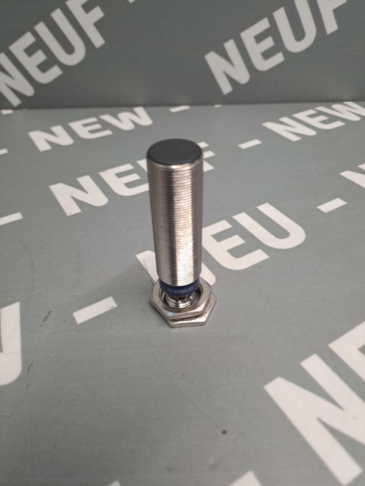 TÉLÉMÉCANIQUE  XS1M18MB230K