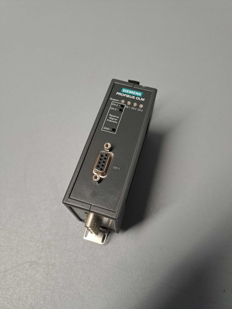 SIEMENS 6GK15023CB10