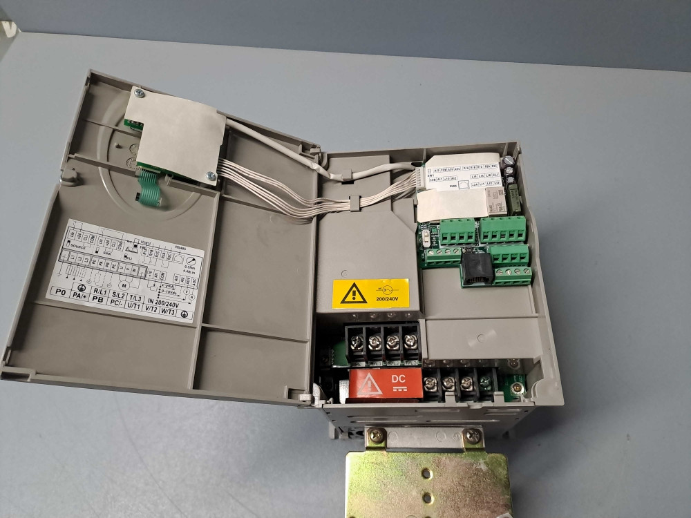 SCHNEIDER  ATV31HU40M3X