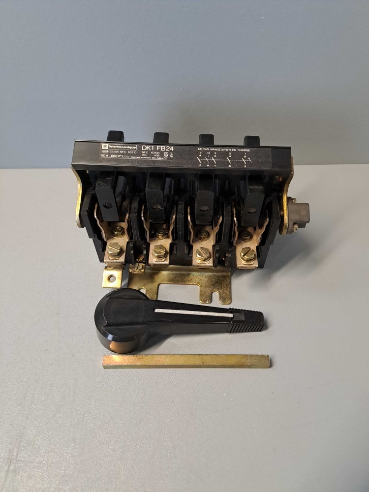 TÉLÉMÉCANIQUE  DK1FB24