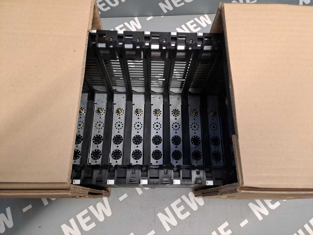 TÉLÉMÉCANIQUE  TSXRKS8