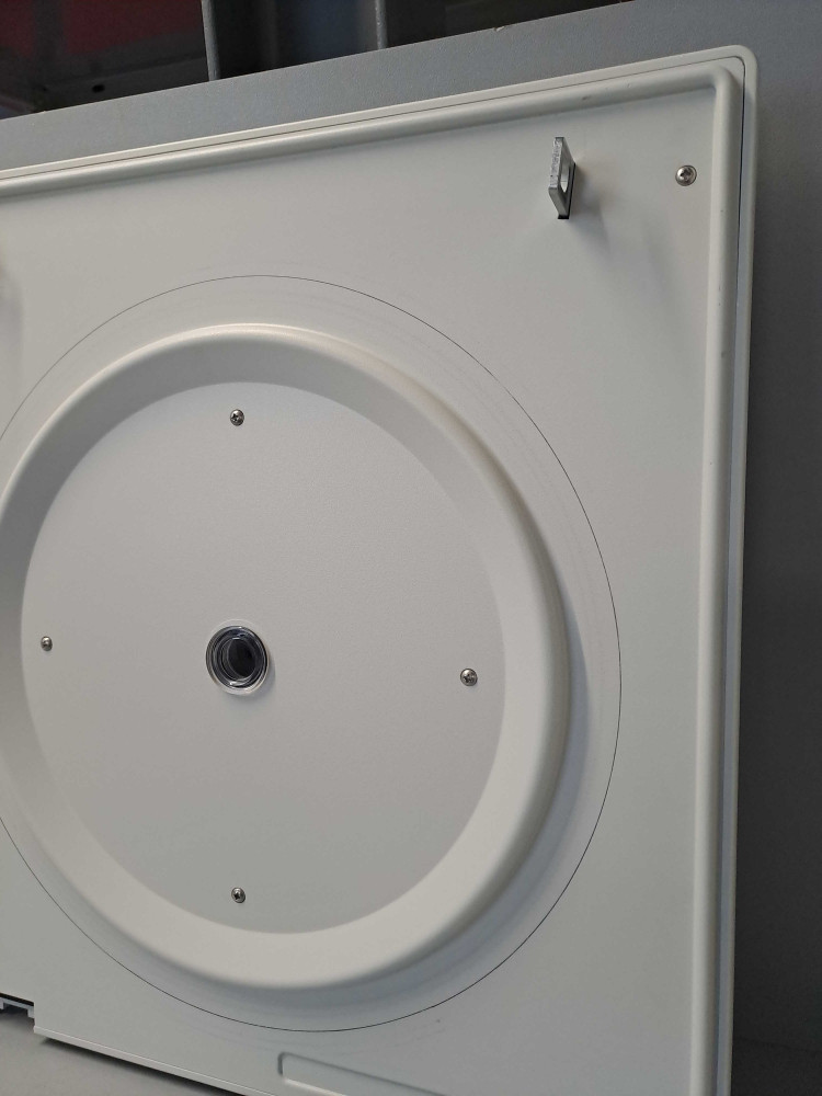 EPPENDORF CAPOT CENTRIFUGE 5810R