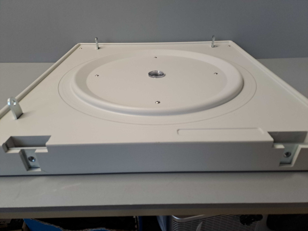EPPENDORF CAPOT CENTRIFUGE 5810R