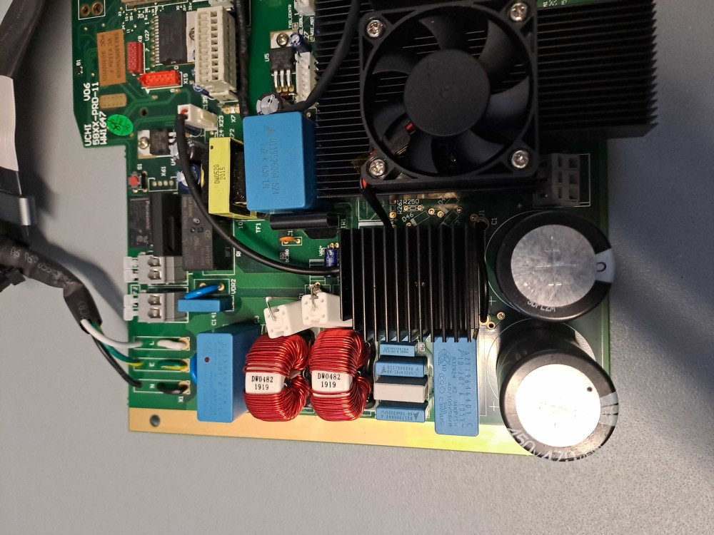 EPPENDORF CARTE COMMANDE CENTRIFUGEUSE 5810