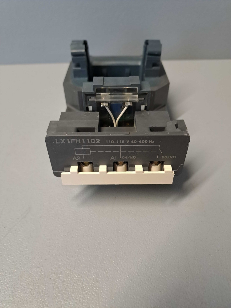 TÉLÉMÉCANIQUE  LX1FH1102