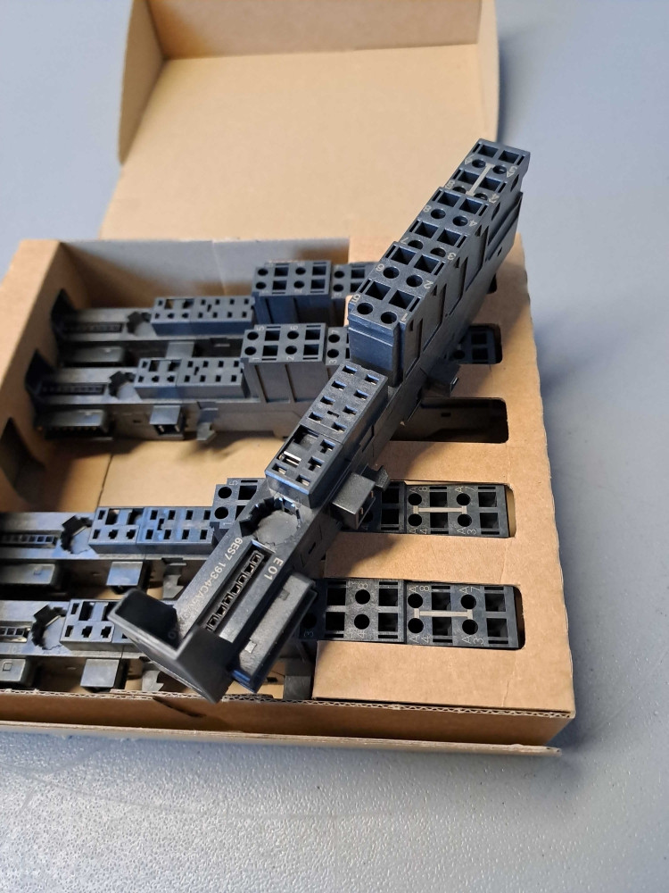 SIEMENS 6ES7193-4CA50-0AA0