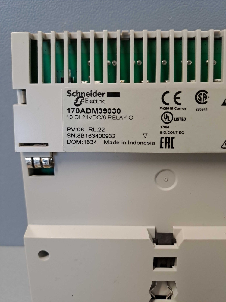 SCHNEIDER  170ADM39030