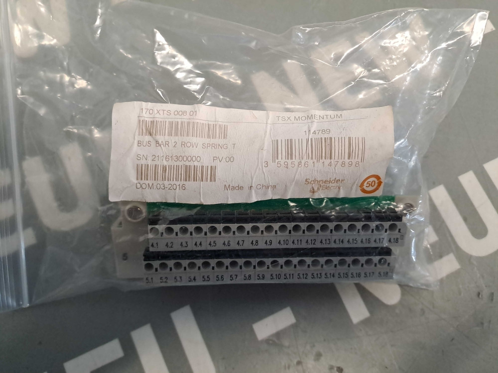 SCHNEIDER  170XTS00801