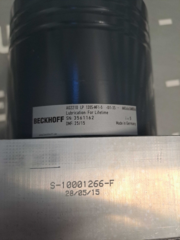 BECKHOFF  AM80610M000000