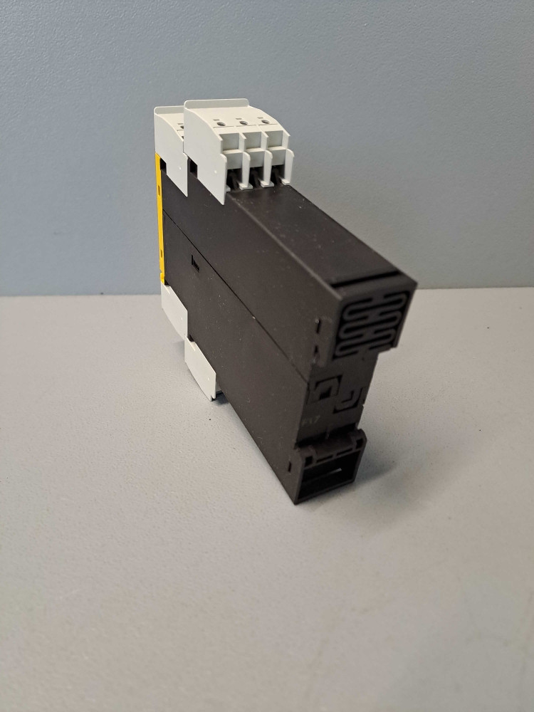 SIEMENS  3TK28302CB30