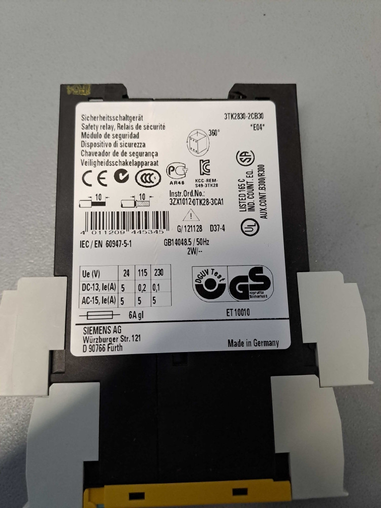 SIEMENS  3TK28302CB30