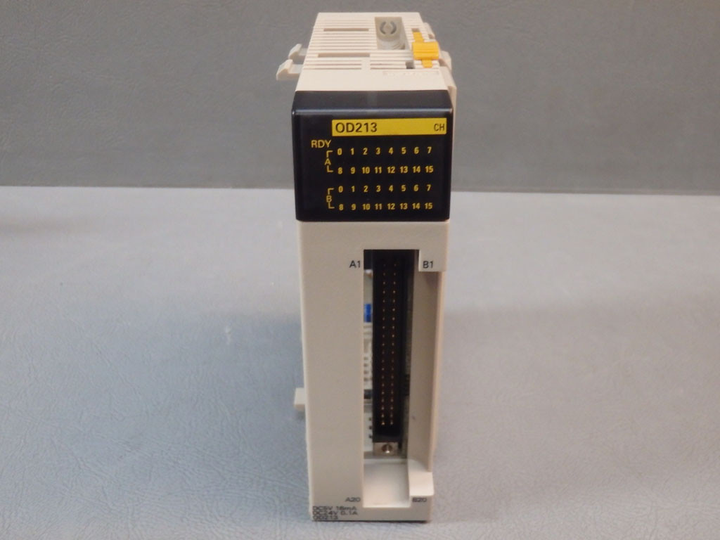 OMRON CQM1-OD213