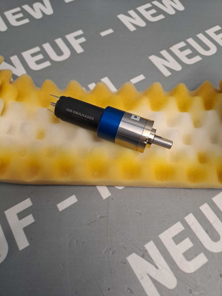 FAULHABER 2342S024CR + 30/1S-43:1