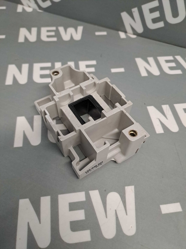 TÉLÉMÉCANIQUE  LX6D40024