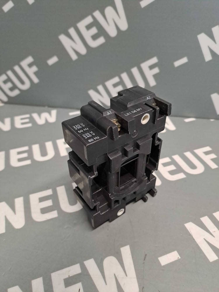 TÉLÉMÉCANIQUE  LX1D6M7