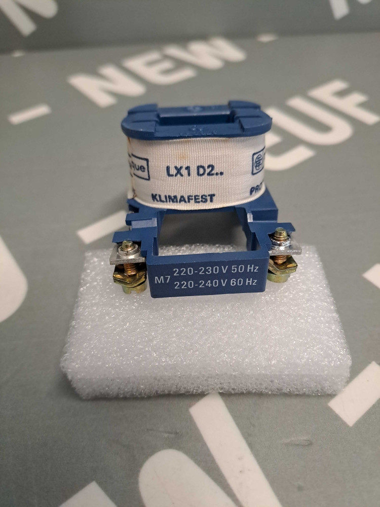 TÉLÉMÉCANIQUE  LX1D2M7