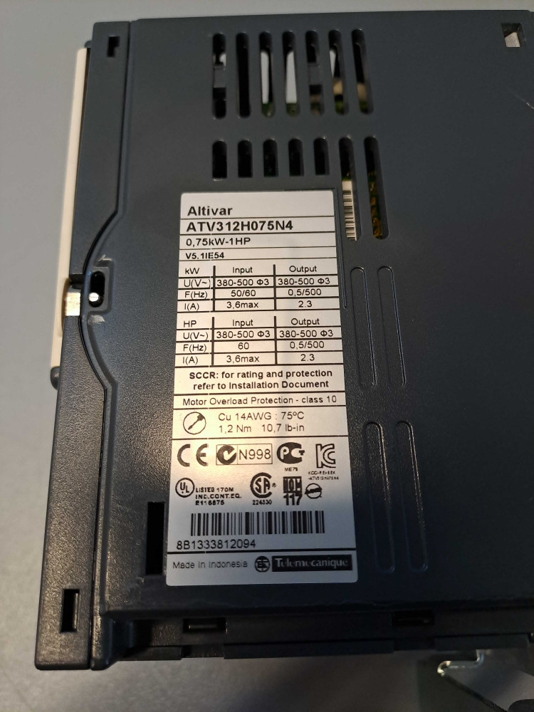 SCHNEIDER  ATV312H075N4