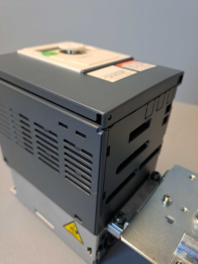 SCHNEIDER  ATV312H075N4