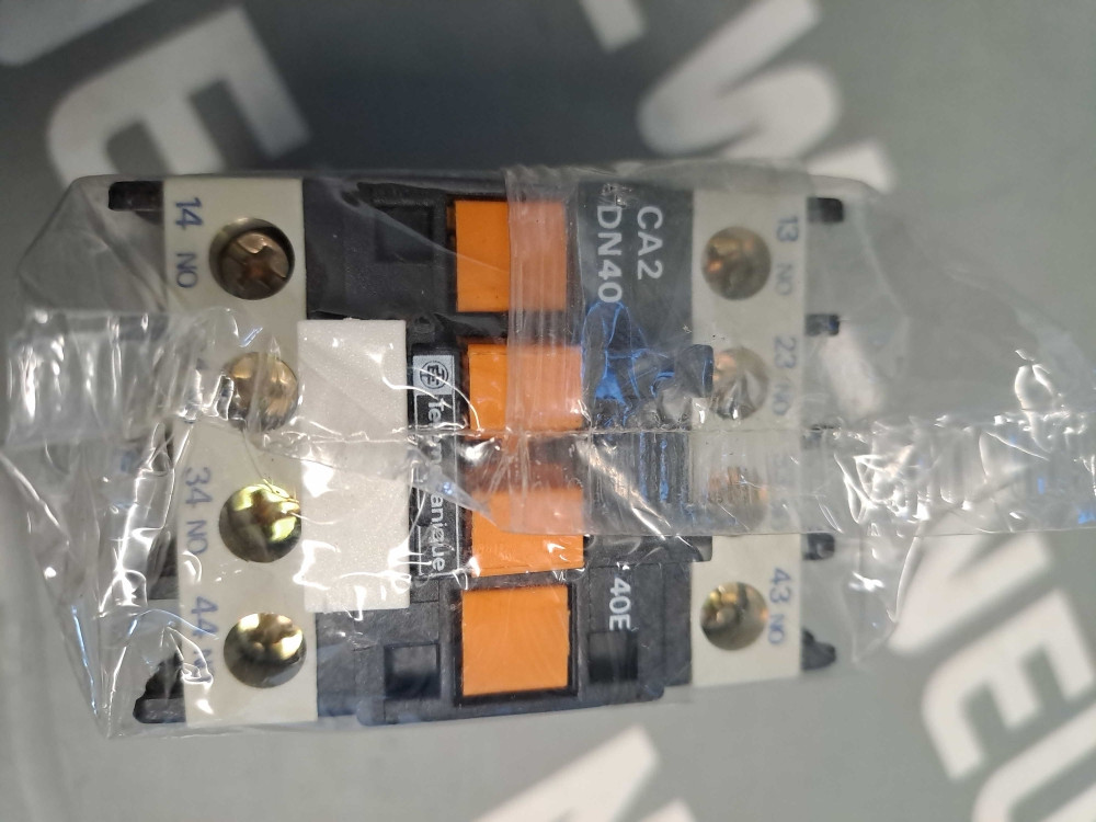 TÉLÉMÉCANIQUE  CA3DN40B7