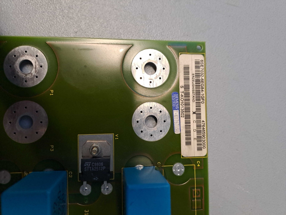 SIEMENS  6SE70326EG841GF0