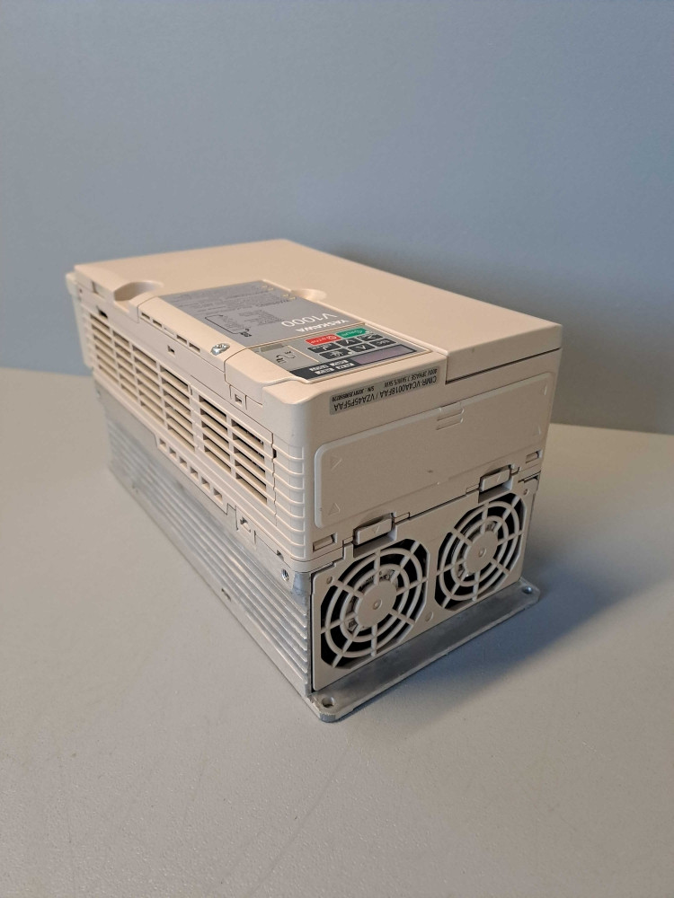 YASKAWA CIMRVC4A0018FAA