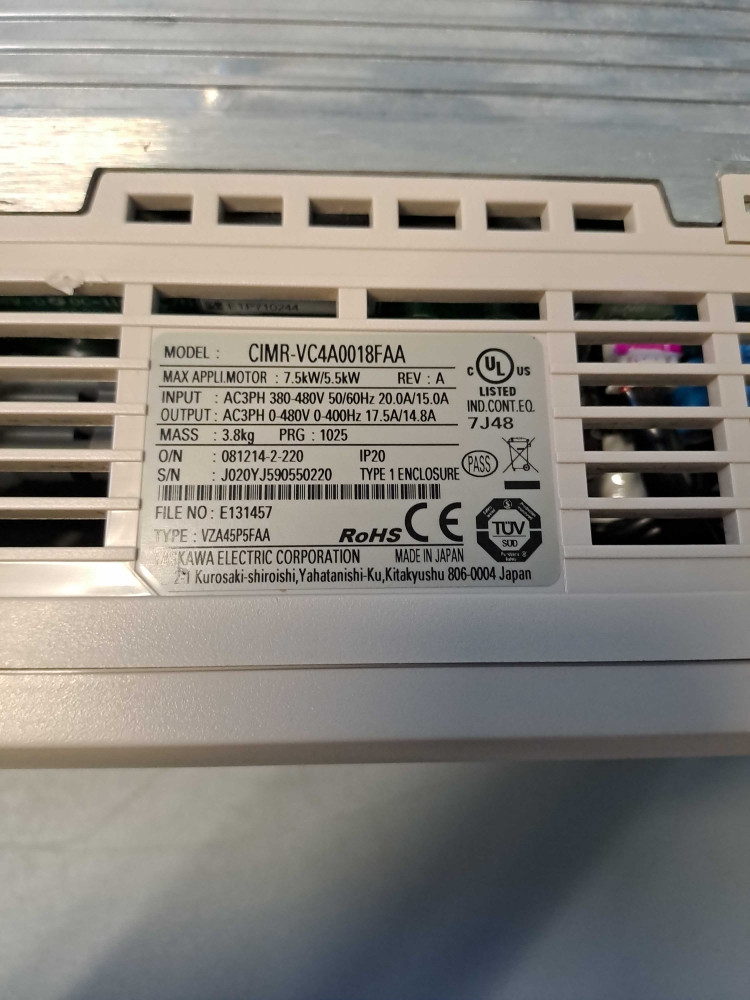 YASKAWA CIMRVC4A0018FAA