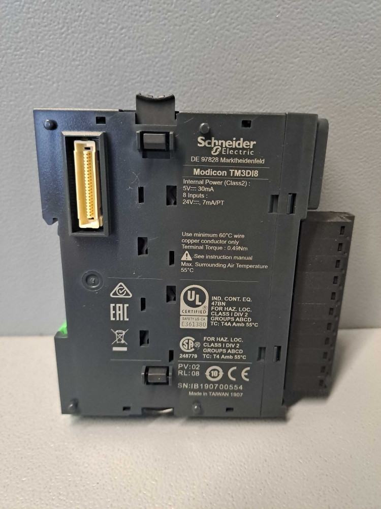 SCHNEIDER  TM3DI8