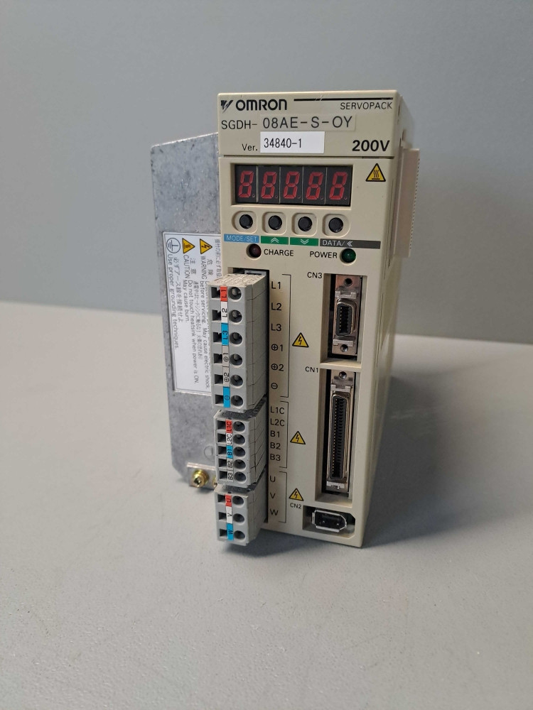 YASKAWA  SGDH-08AE-S-0Y