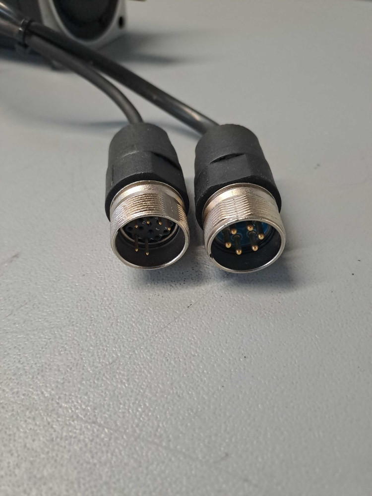 YASKAWA  SGMAH08AAA61DOY