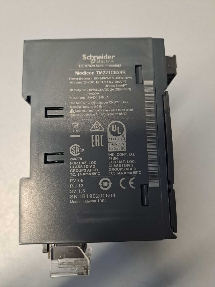 SCHNEIDER TM221CE24R