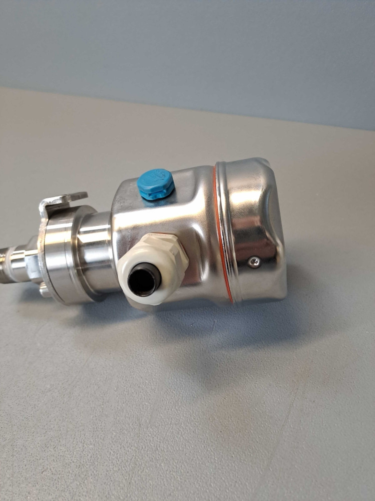 ENDRESS HAUSER  PMC41RE11SBA11N1