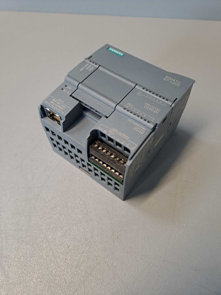 SIEMENS  6ES72121AD300XB0