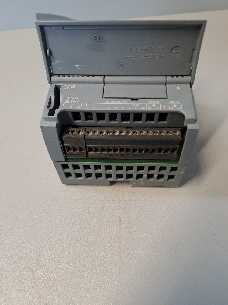 SIEMENS  6ES72121AD300XB0