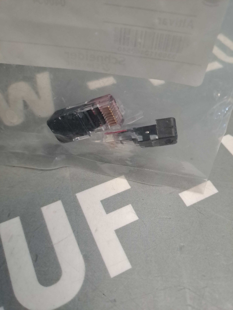 SCHNEIDER  VW3A8306R