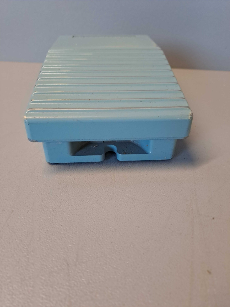 TÉLÉMÉCANIQUE  XPEM110