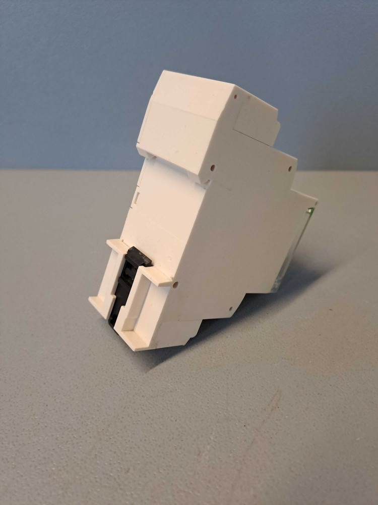 SCHNEIDER  RM35JA32MW