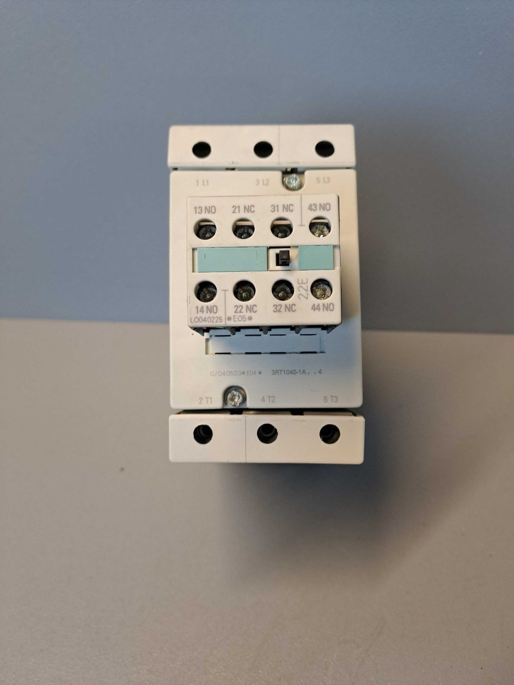 SIEMENS  3RT10451AP04