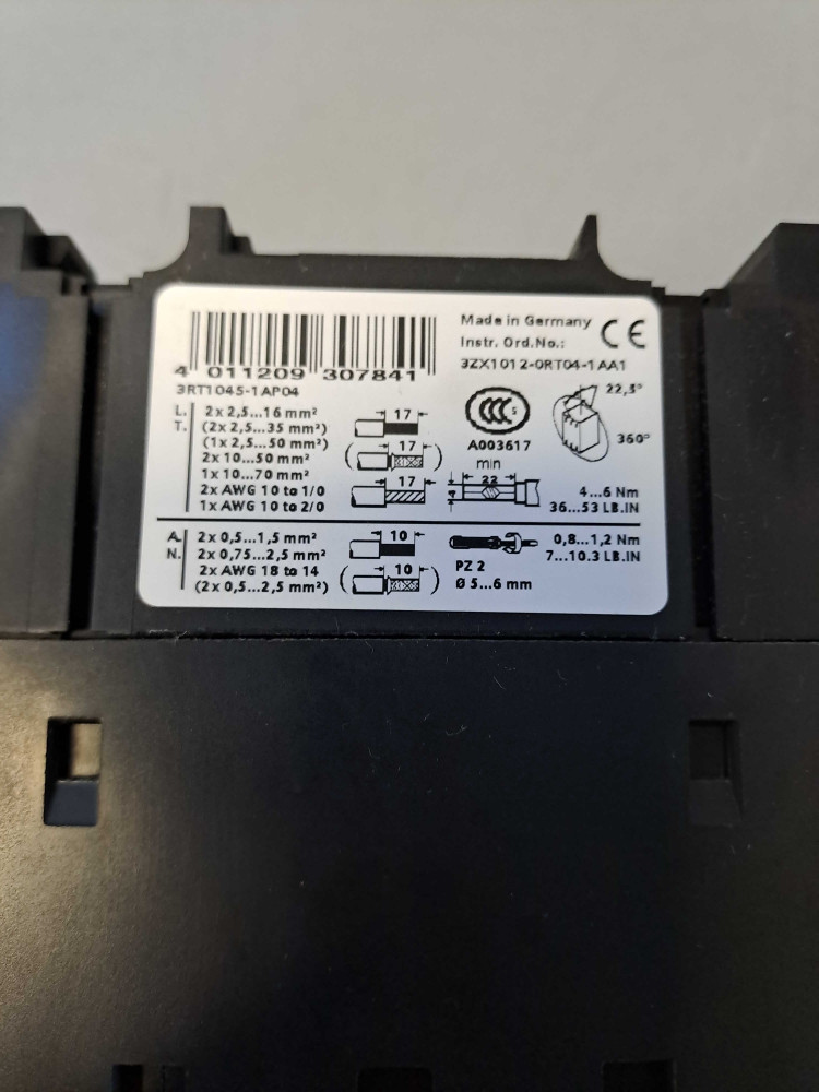 SIEMENS  3RT10451AP04