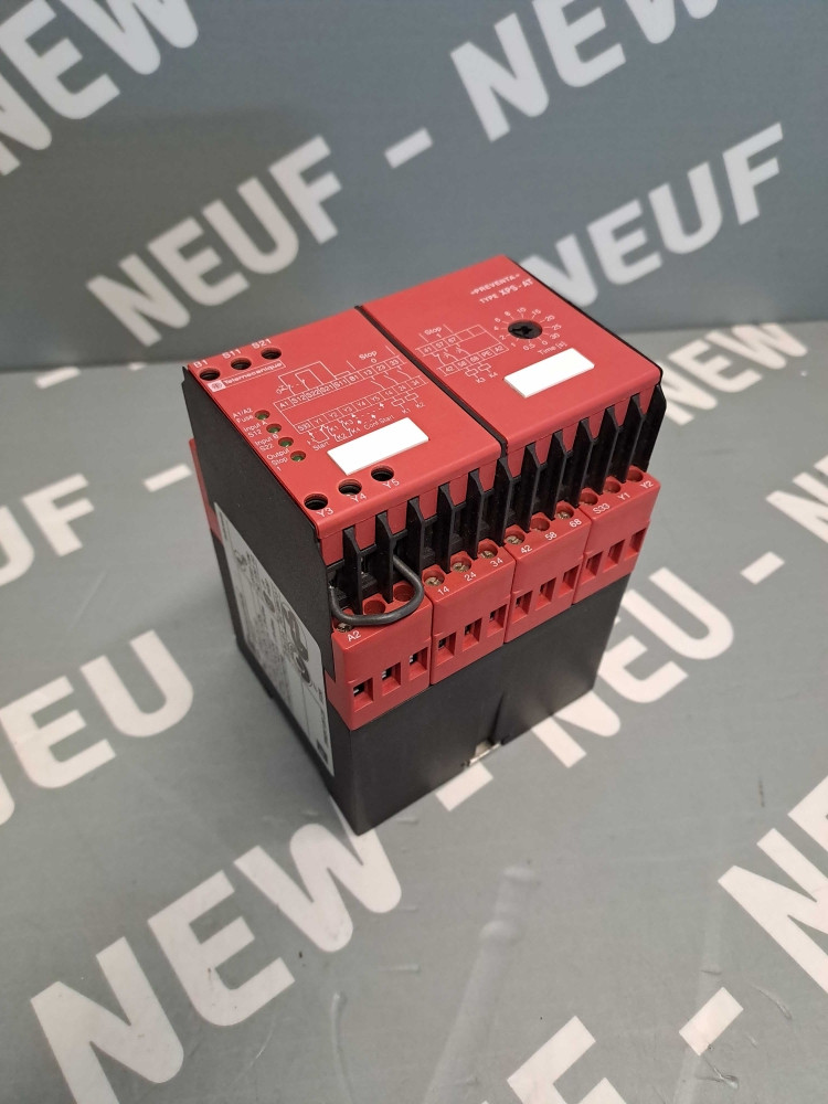 TÉLÉMÉCANIQUE  XPS-AT5110