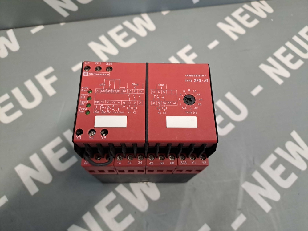 TÉLÉMÉCANIQUE  XPS-AT5110