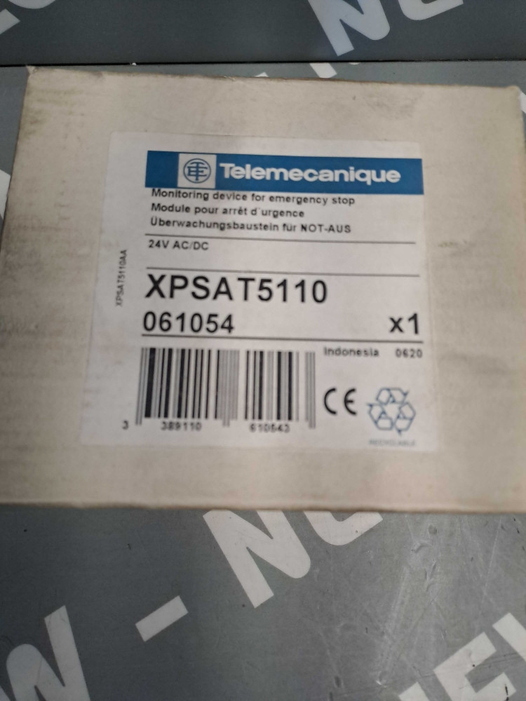 TÉLÉMÉCANIQUE  XPS-AT5110