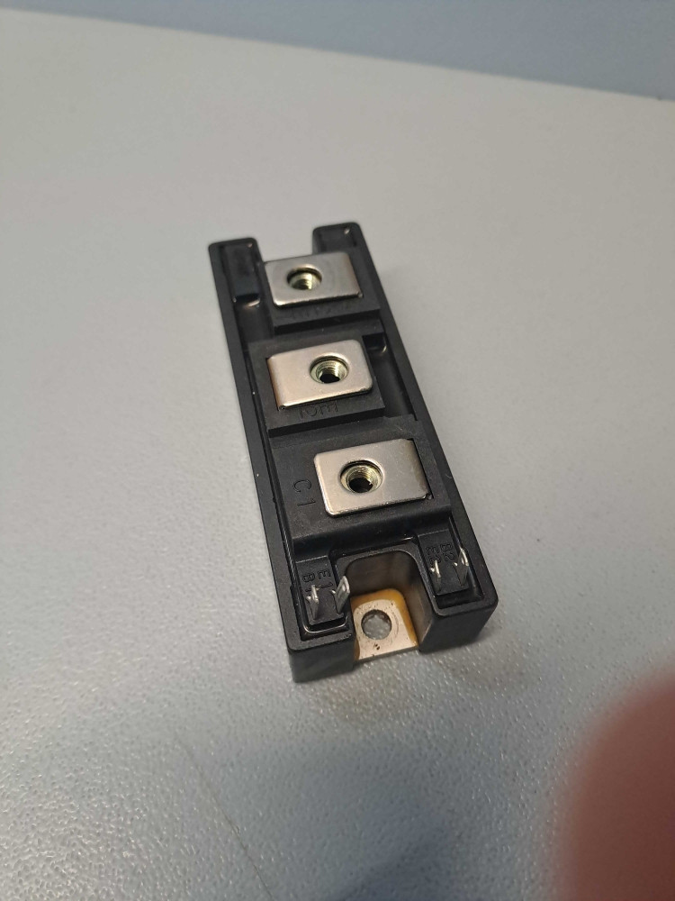 TOSHIBA  MG100J2YS45