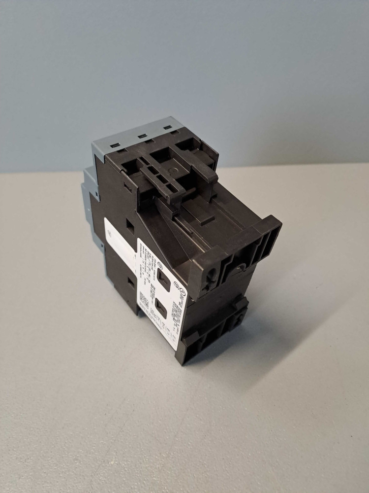 SIEMENS  3RT20262AB00