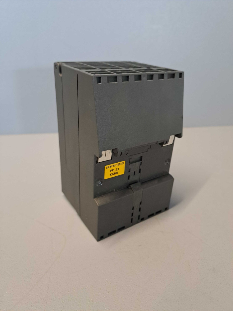 SIEMENS  6GK52040BA002AF2