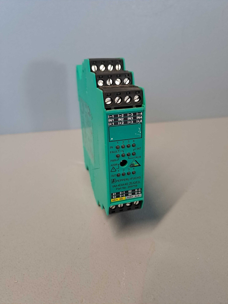 PEPPERL FUCHS  209759