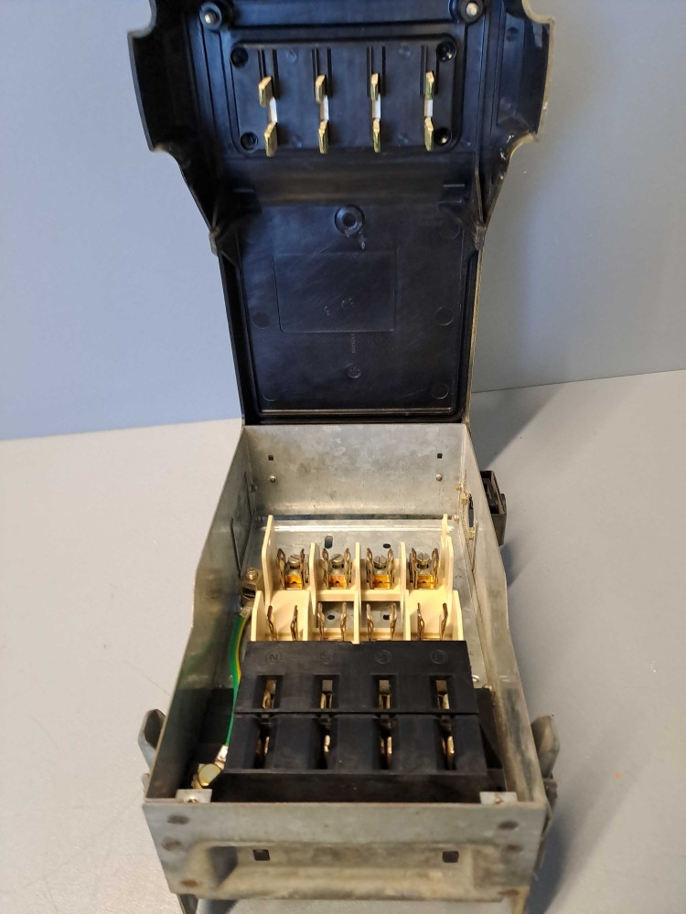 TÉLÉMÉCANIQUE  KSA05SF4