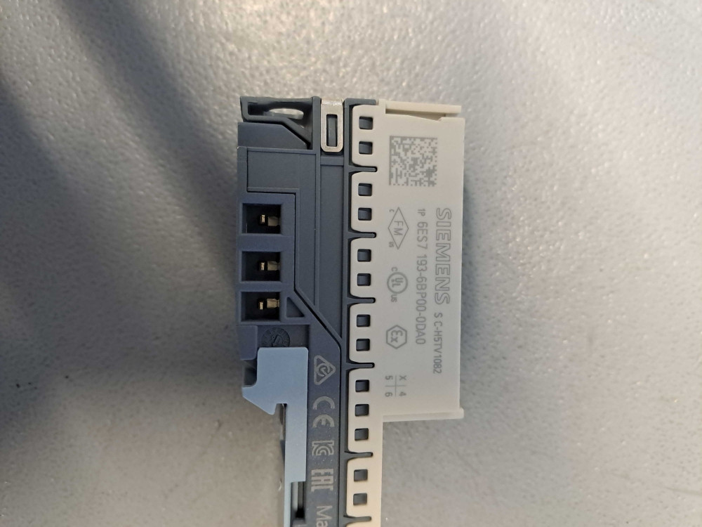 SIEMENS 6ES7193-6BP00-0DA0